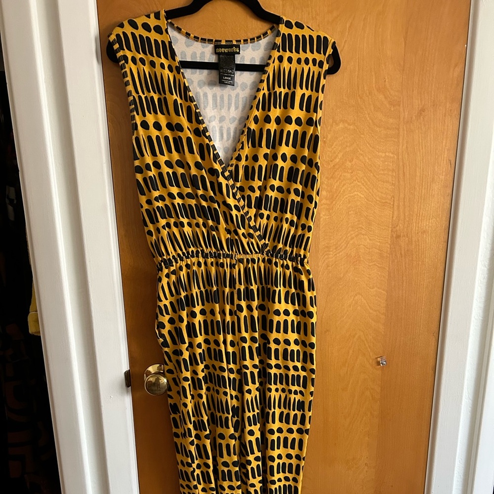 Bookworms Yellow and Black dashes cosmic suit L